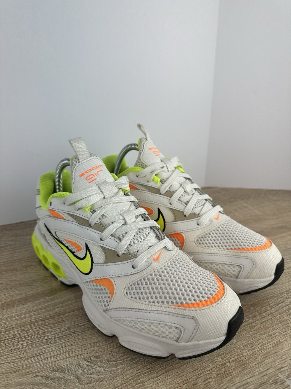Nike Zoom Air Women’s Running Shoes Size 9 CW3876-104 White Volt Orange